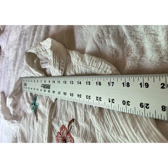 Alfred Dunner Womens Floral Embroidered White Button-Up Blouse Size 16 Casual - Picture 5 of 9